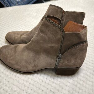 Lucky Brand tan suede booties, size 9.5